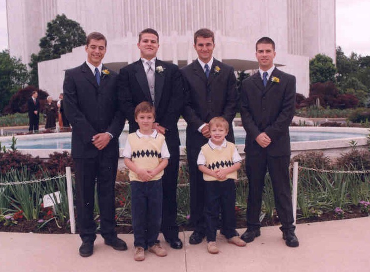 weddingpartyboys.jpg